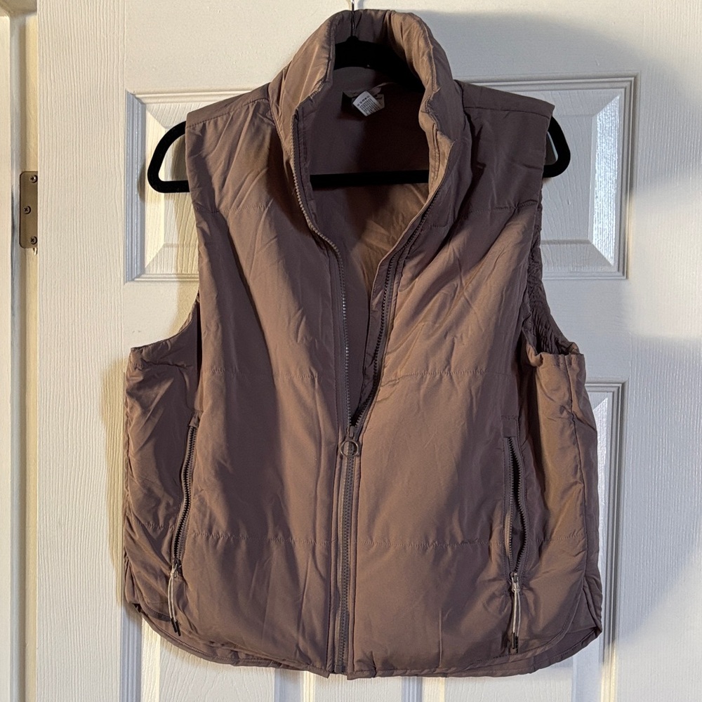Thin vest